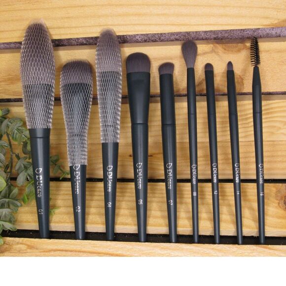 DuCare Dark Turquoise Orchid 9 Piece Cosmetic Brush Set - Picture 1 of 7